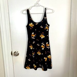 Sleeveless dress